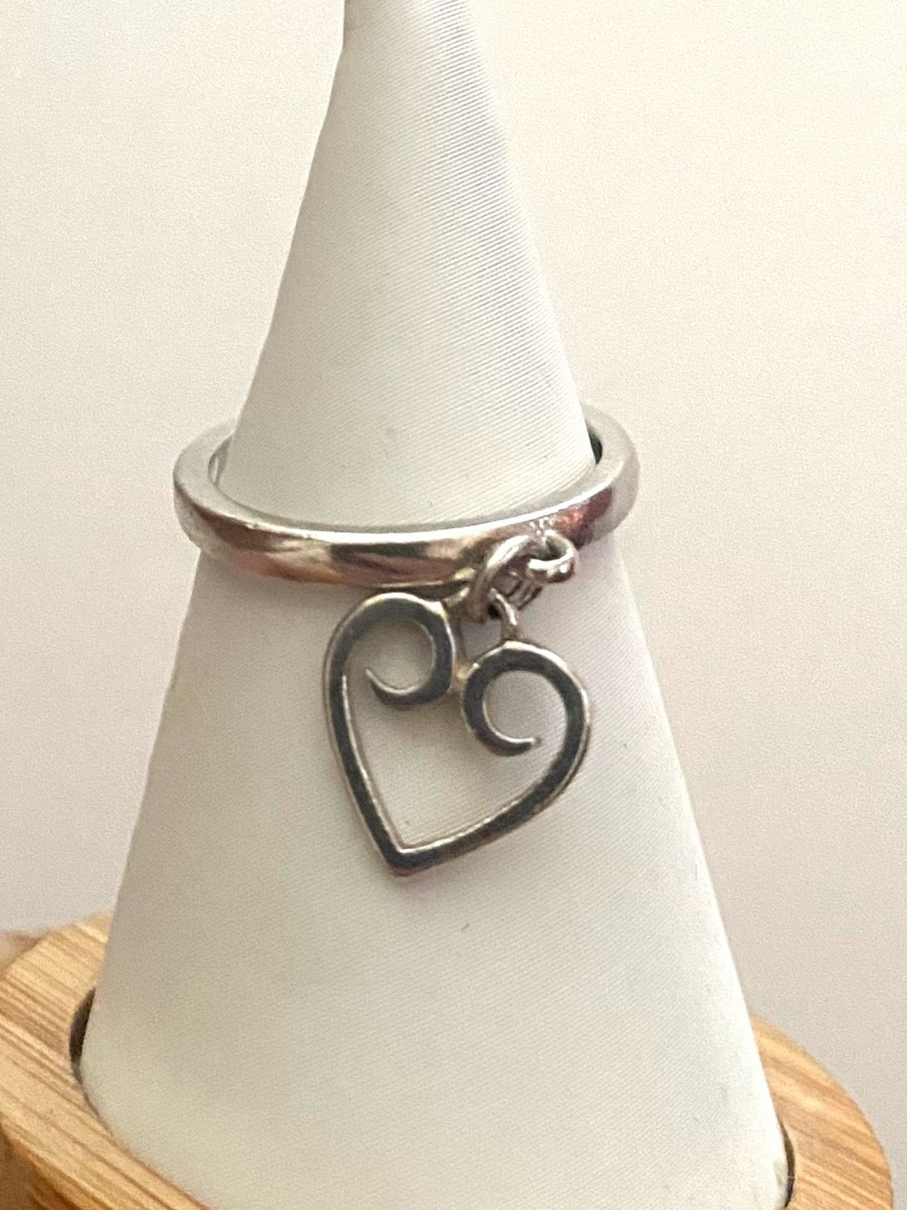 James Avery Sterling Silver Scrolled Heart Charm Ring
